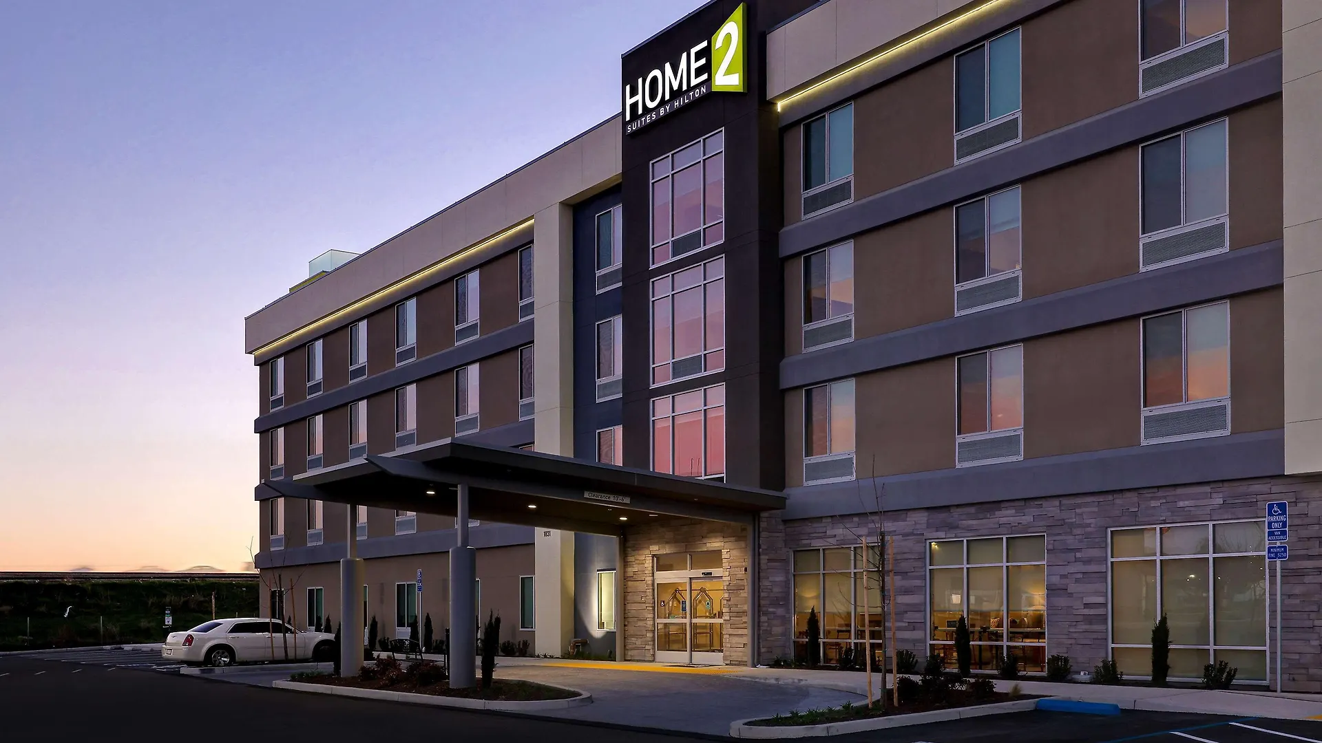 4 Home2 Suites by Hilton Hotels in California Worth Booking