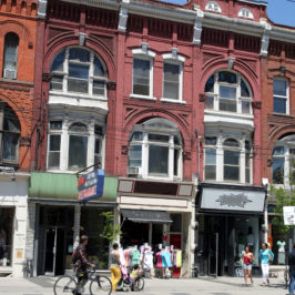 Independent Businesses Report Advantages in Weathering Retail Storm, New Survey Finds